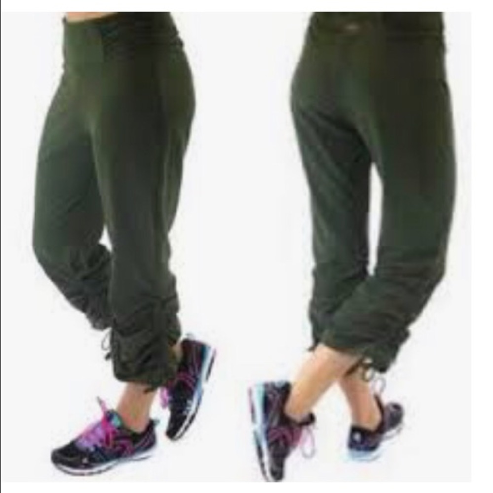 XL Ryka Motion Boot Cut Ruched Pants Purple